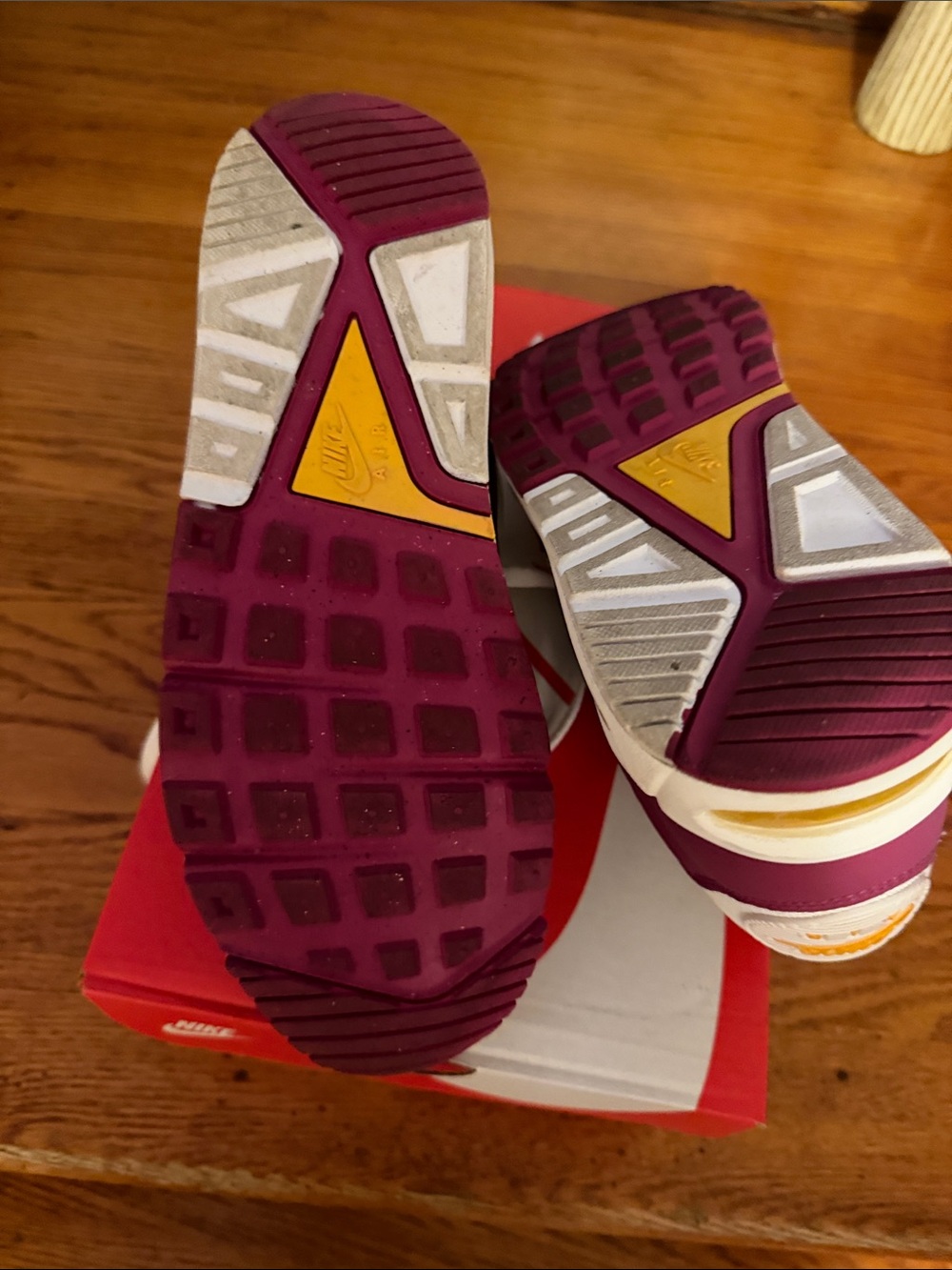 Nike Air Max 90 Sneakers in Cream, Burgundy & Yellow - Picture 3 of 3